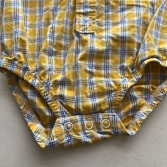 Baby B’Gosh long sleeved onesie 9 M - Picture 5 of 8